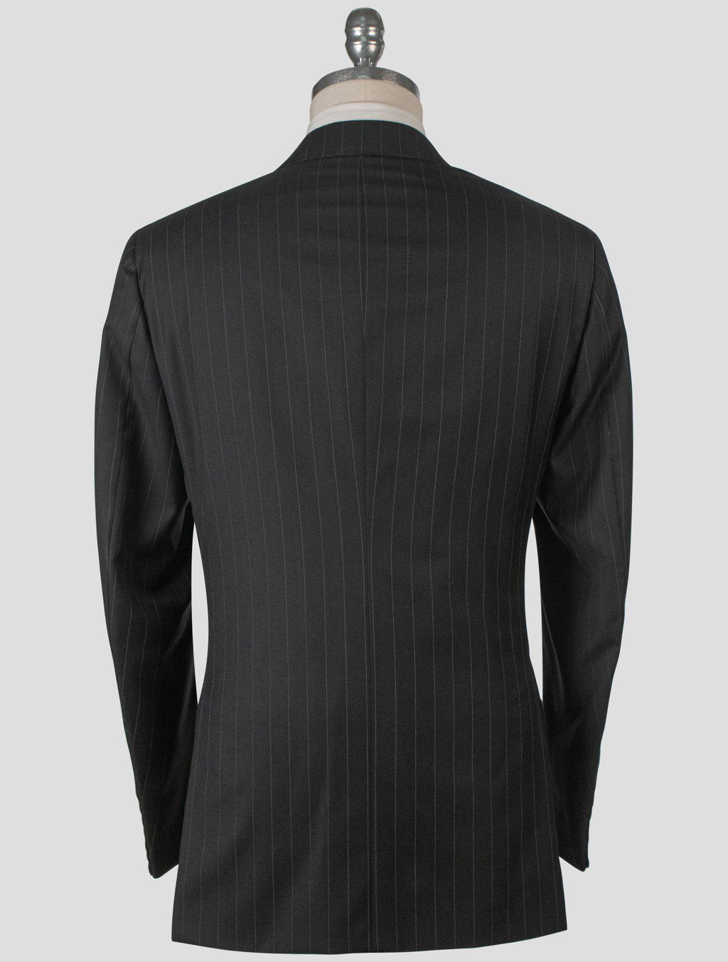 Isaia Dark Gray Wool Suit