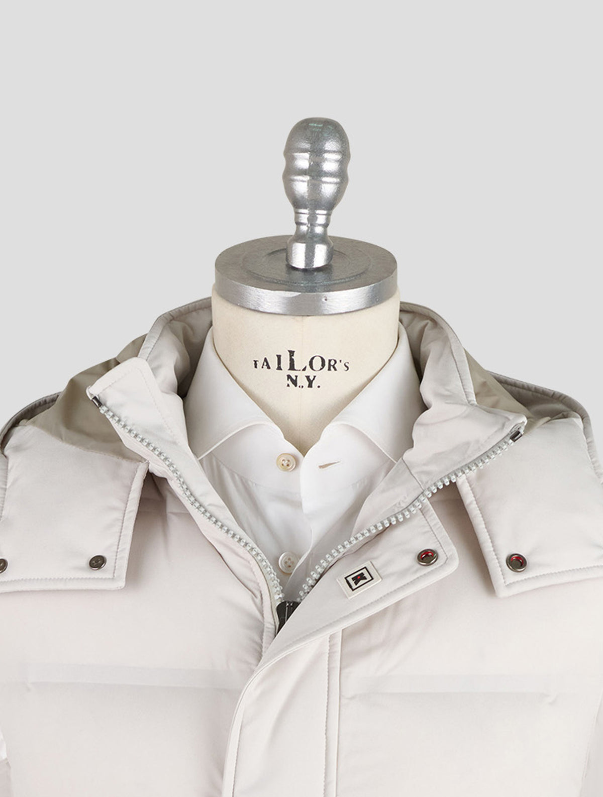 Kired White Pa Gilet Coat
