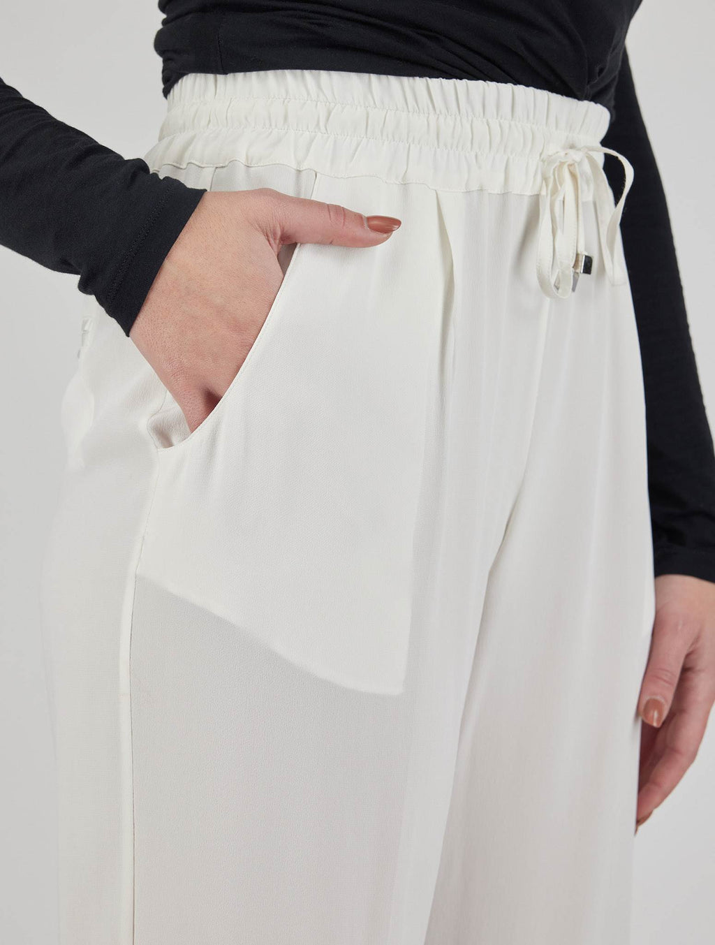 Kiton White Silk Pants