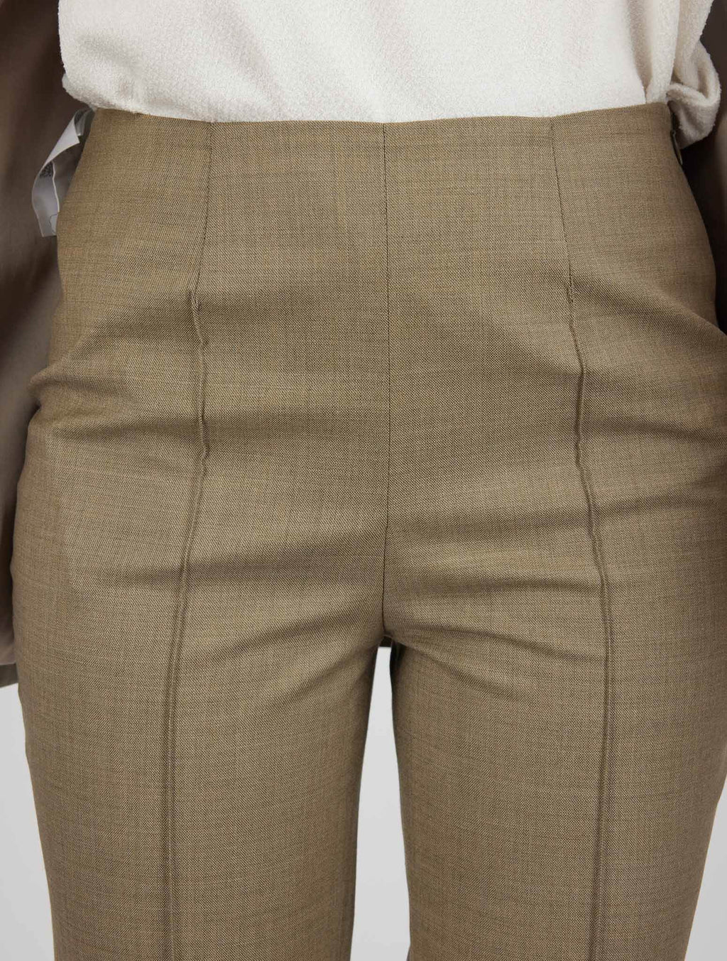 Kiton Tauper Virgin Wool Ea Suit