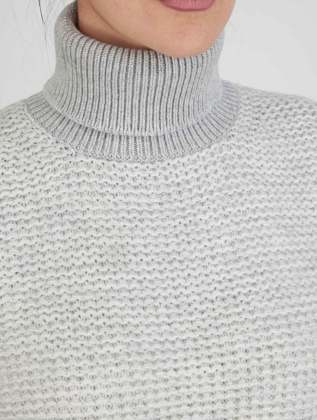 Kiton Gray White Cashmere Sweater Turtleneck