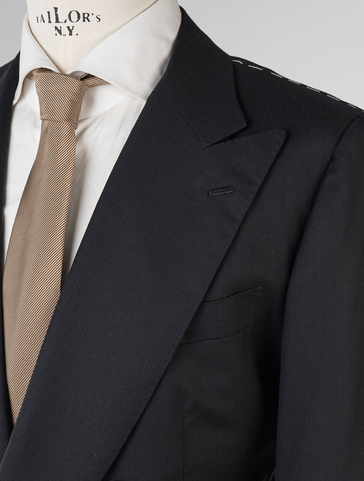 Kiton Black Wool 14 Micron Blazer